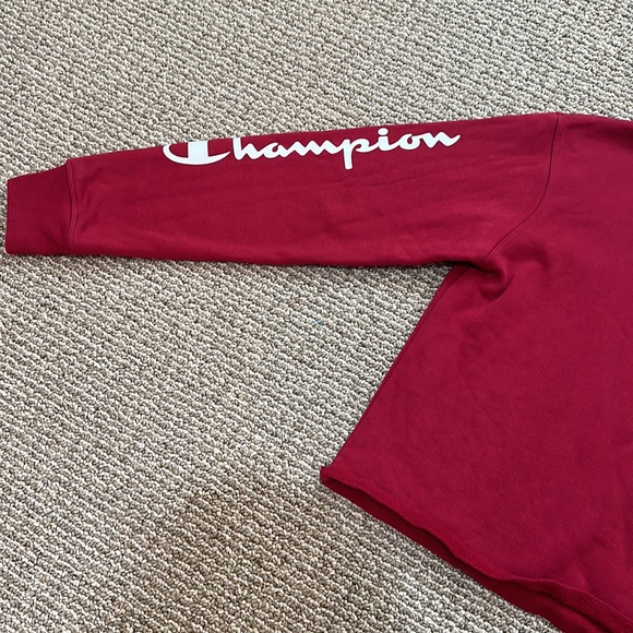 Red Cropped Champions Sweatshirt - Picture 2 of 7
